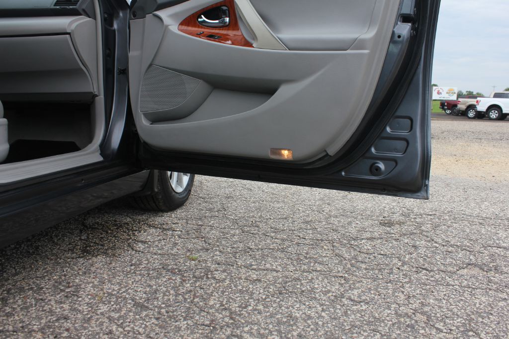 2011 Toyota Camry Image 45