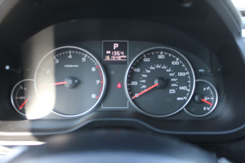 2014 Subaru Outback Image 12