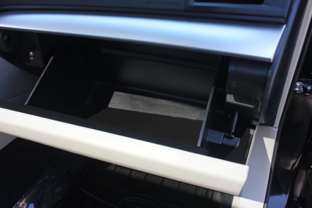 2014 Subaru Outback Image 36