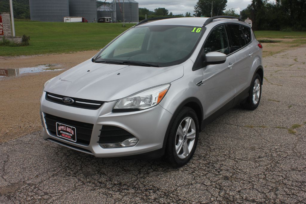 2016 Ford Escape Image 2