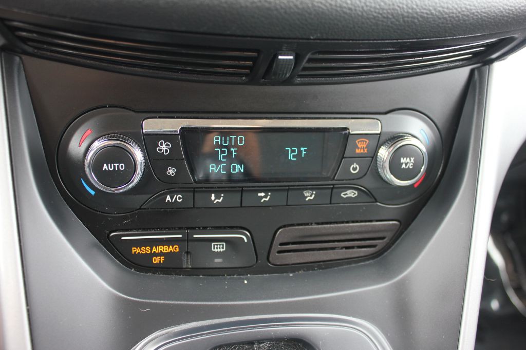 2016 Ford Escape Image 19
