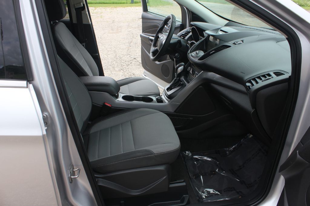 2016 Ford Escape Image 31