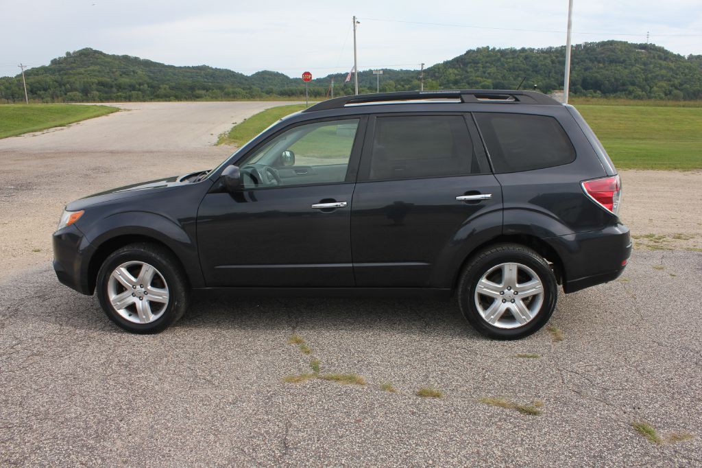 2010 Subaru Forester Image 9