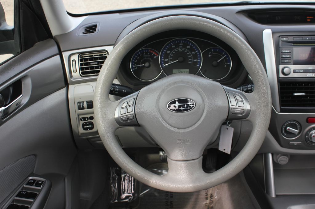 2010 Subaru Forester Image 11