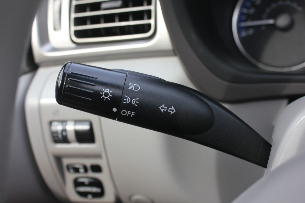 2010 Subaru Forester Image 15
