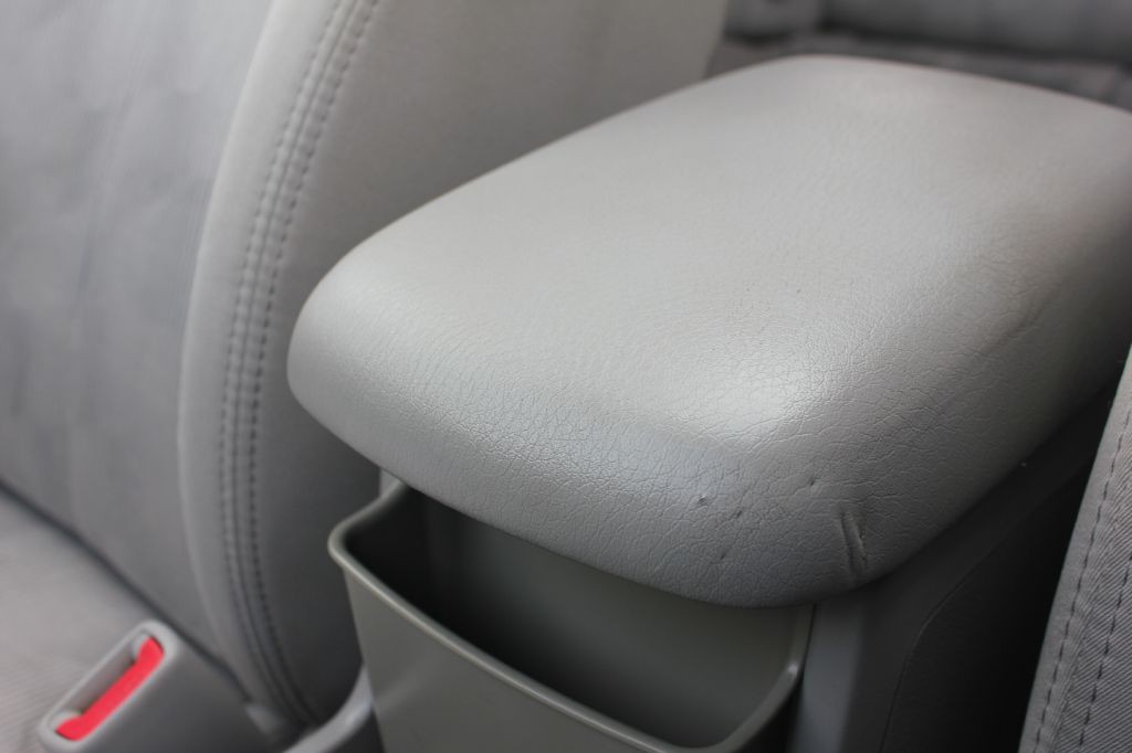 2010 Subaru Forester Image 24