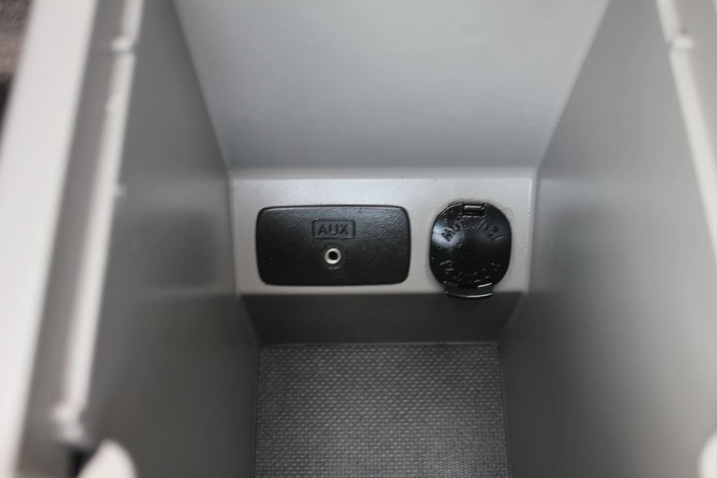 2010 Subaru Forester Image 25