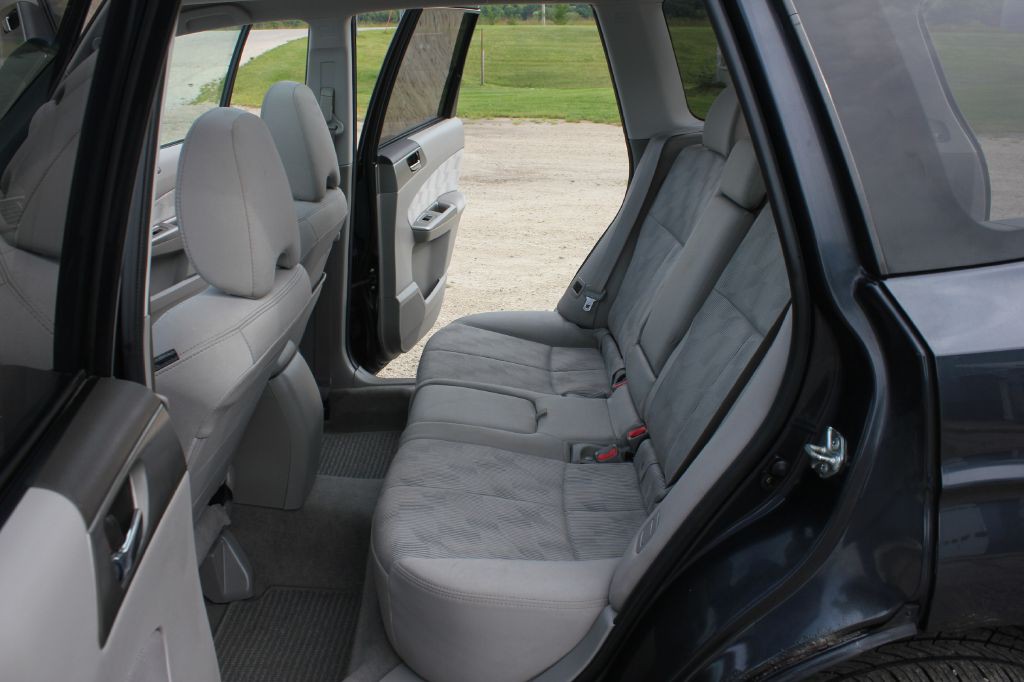 2010 Subaru Forester Image 41