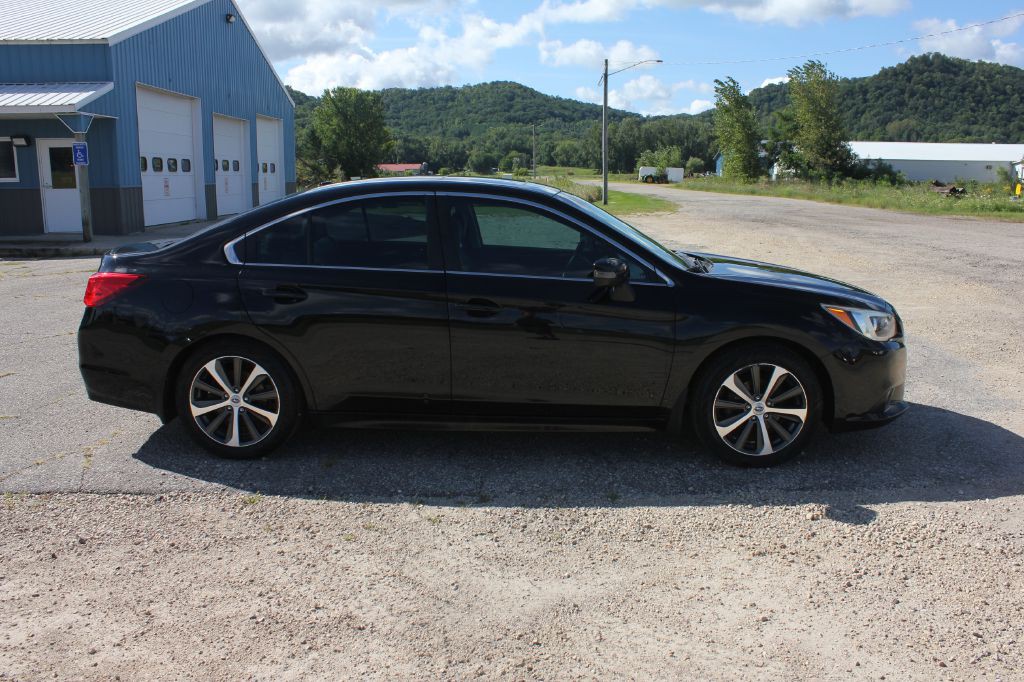 2015 Subaru Legacy Image 4