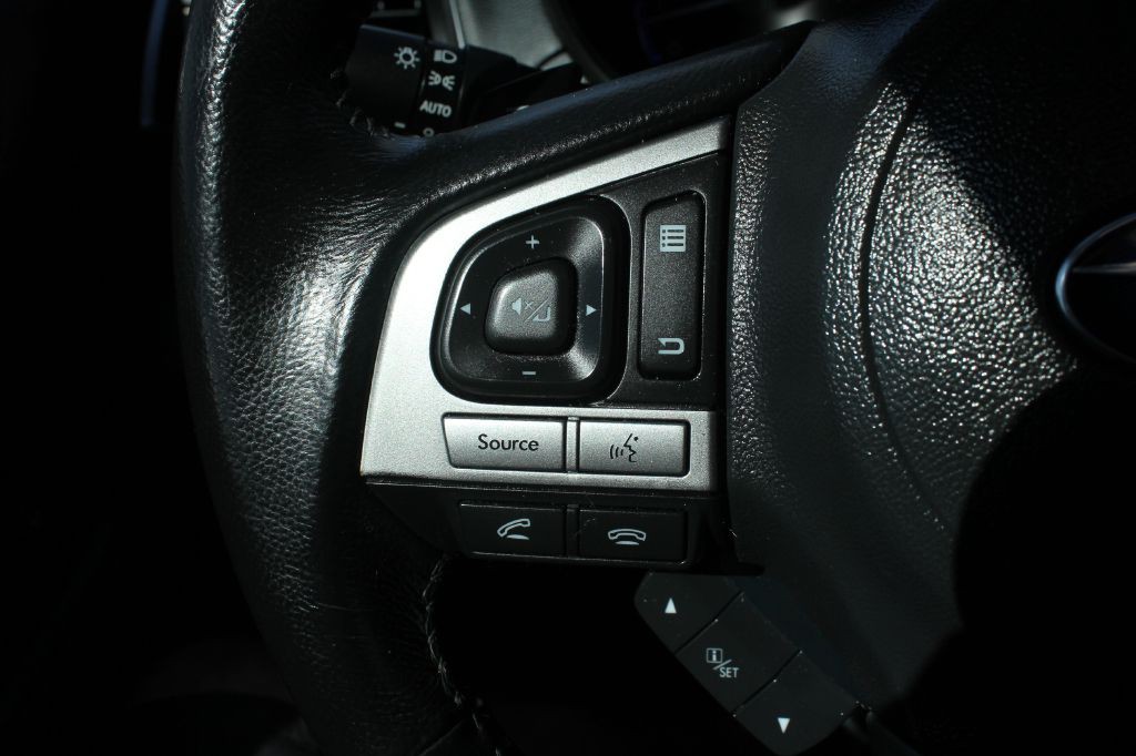 2015 Subaru Legacy Image 12