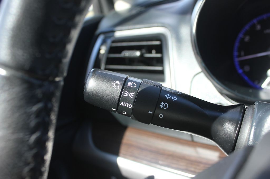 2015 Subaru Legacy Image 15