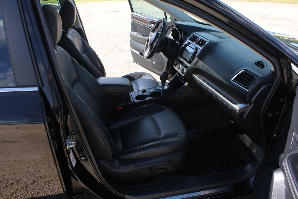 2015 Subaru Legacy Image 33