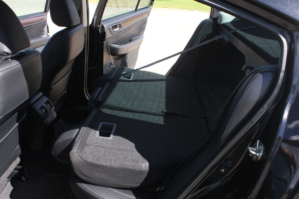 2015 Subaru Legacy Image 40