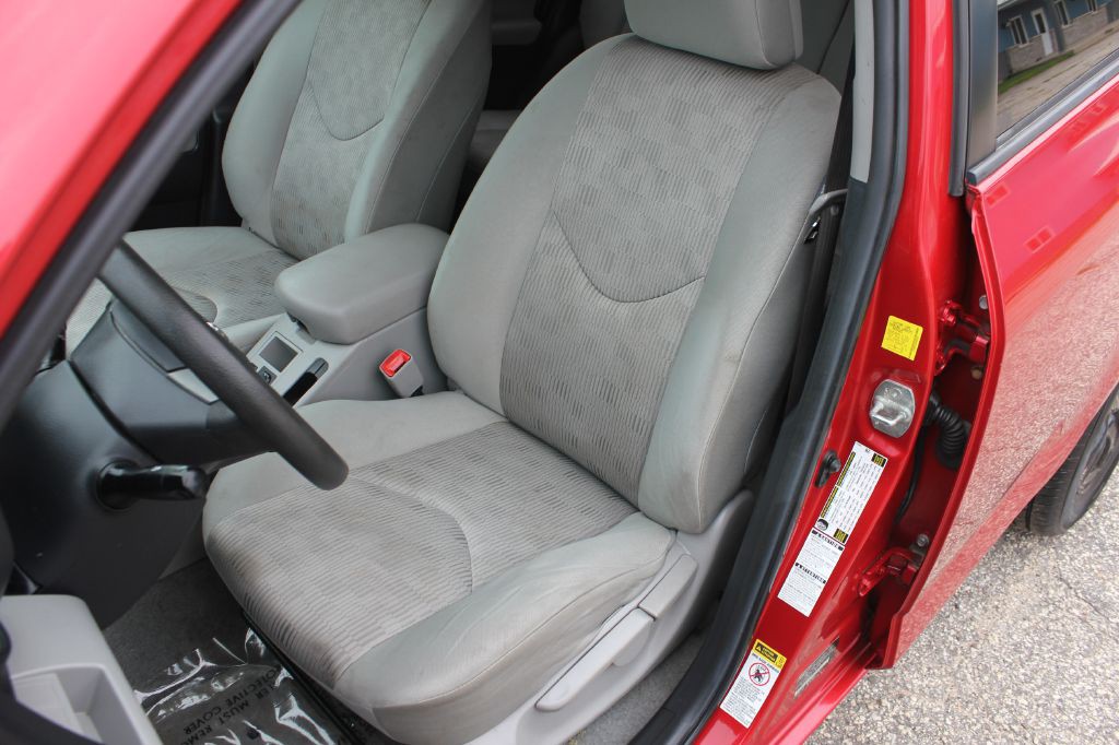 2010 Toyota Rav4 Image 31