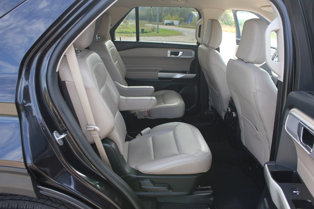2021 Ford Explorer Image 36