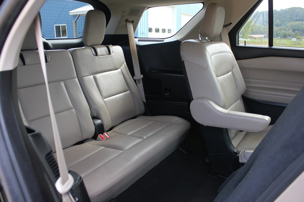 2021 Ford Explorer Image 38