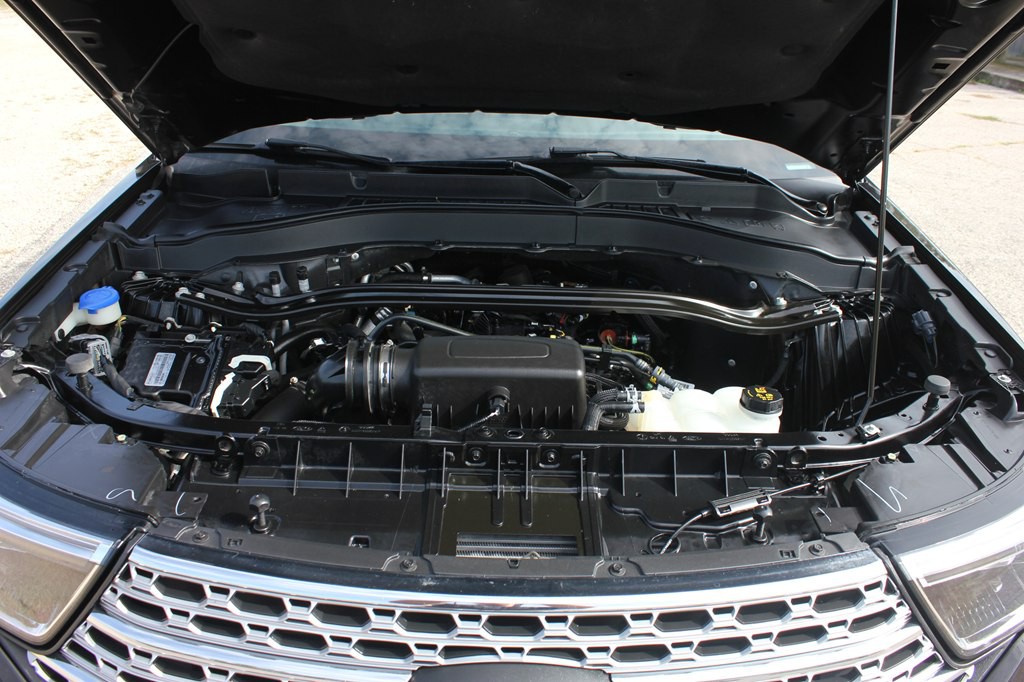 2021 Ford Explorer Image 53