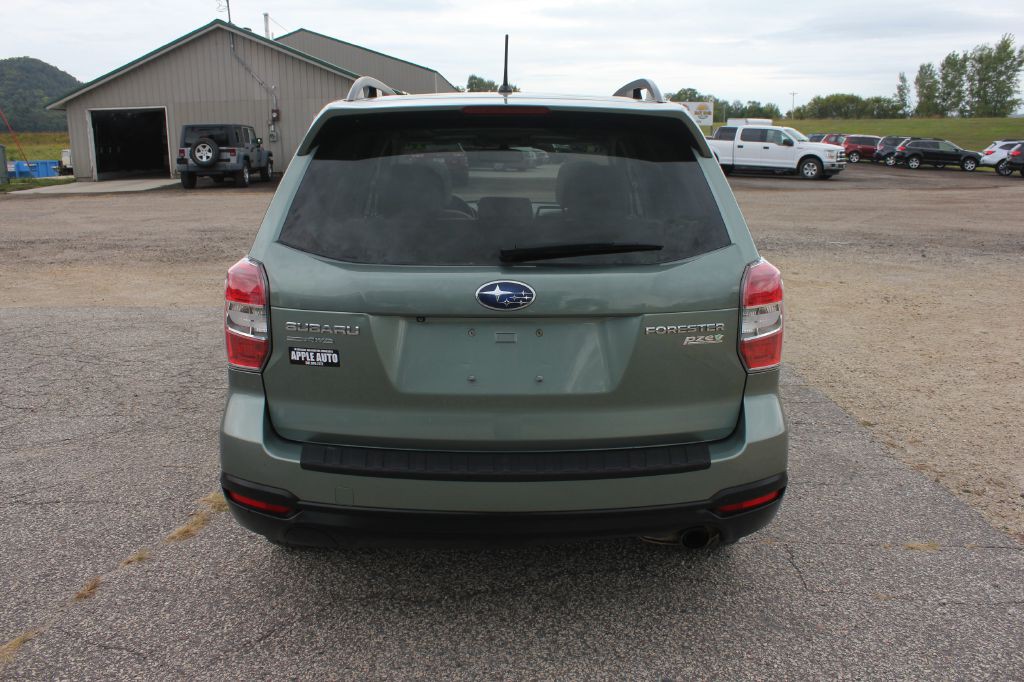 2015 Subaru Forester Image 7