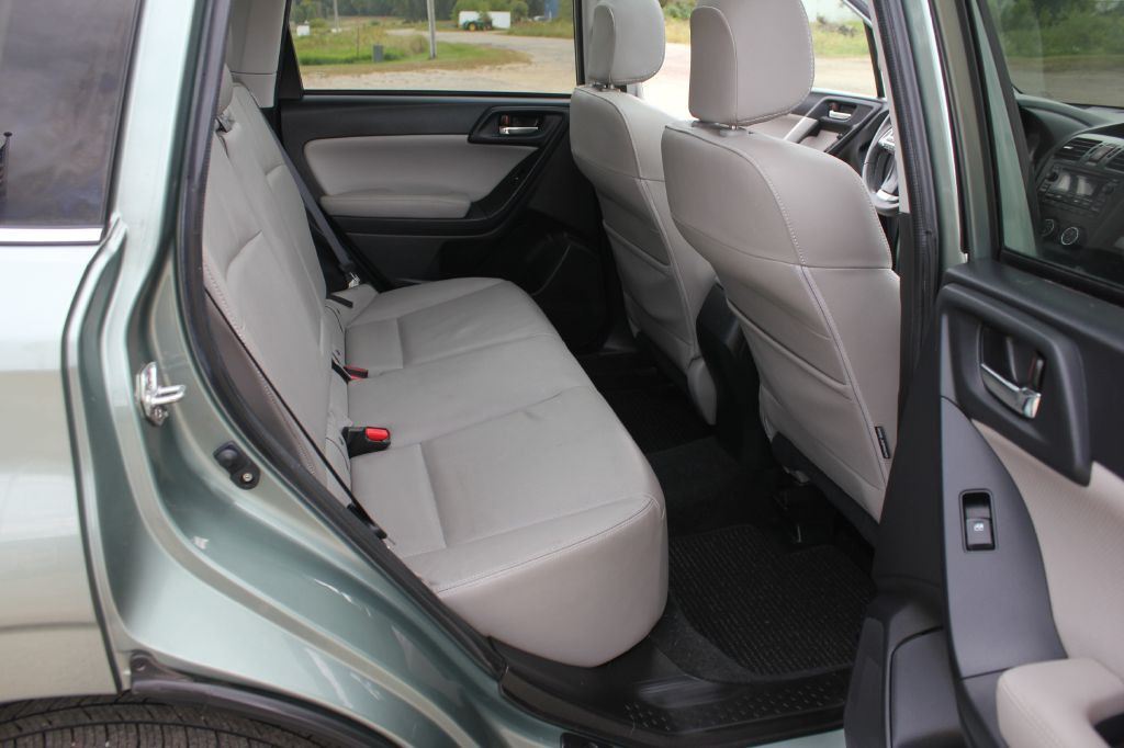 2015 Subaru Forester Image 39