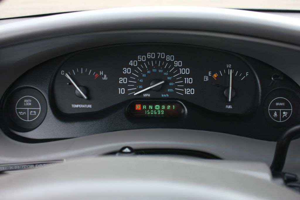 2000 Buick Century Image 12