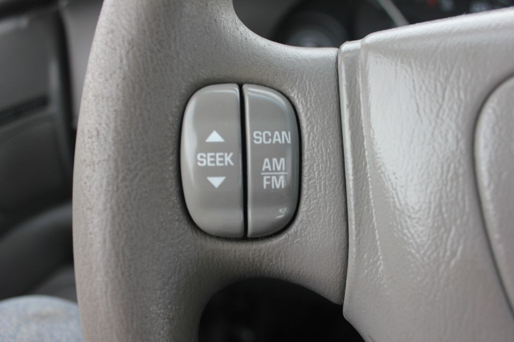 2000 Buick Century Image 13