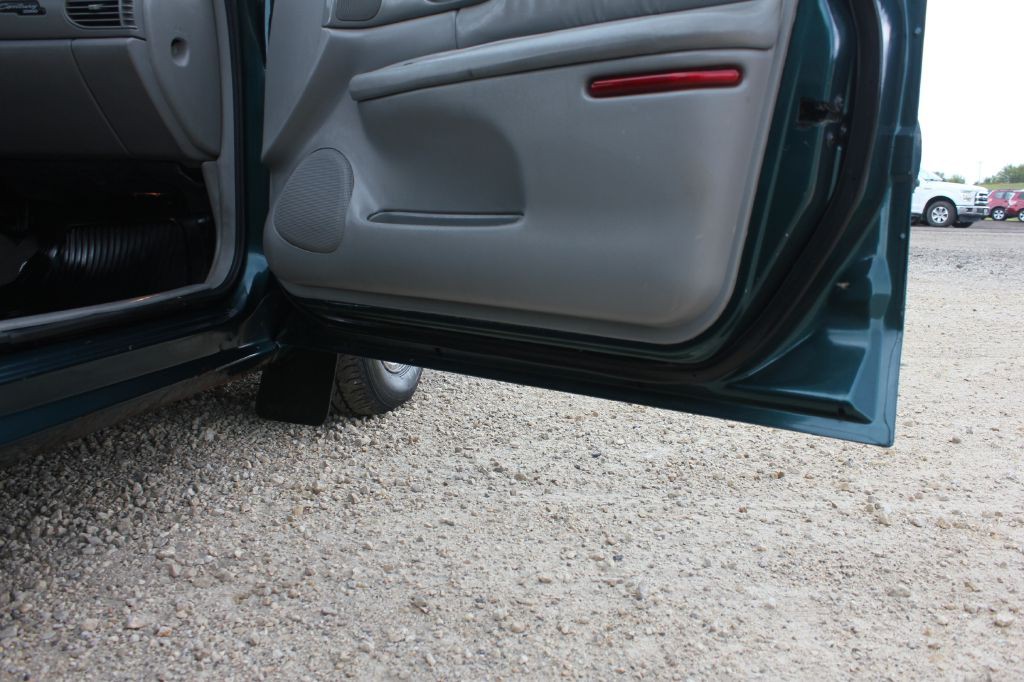 2000 Buick Century Image 39