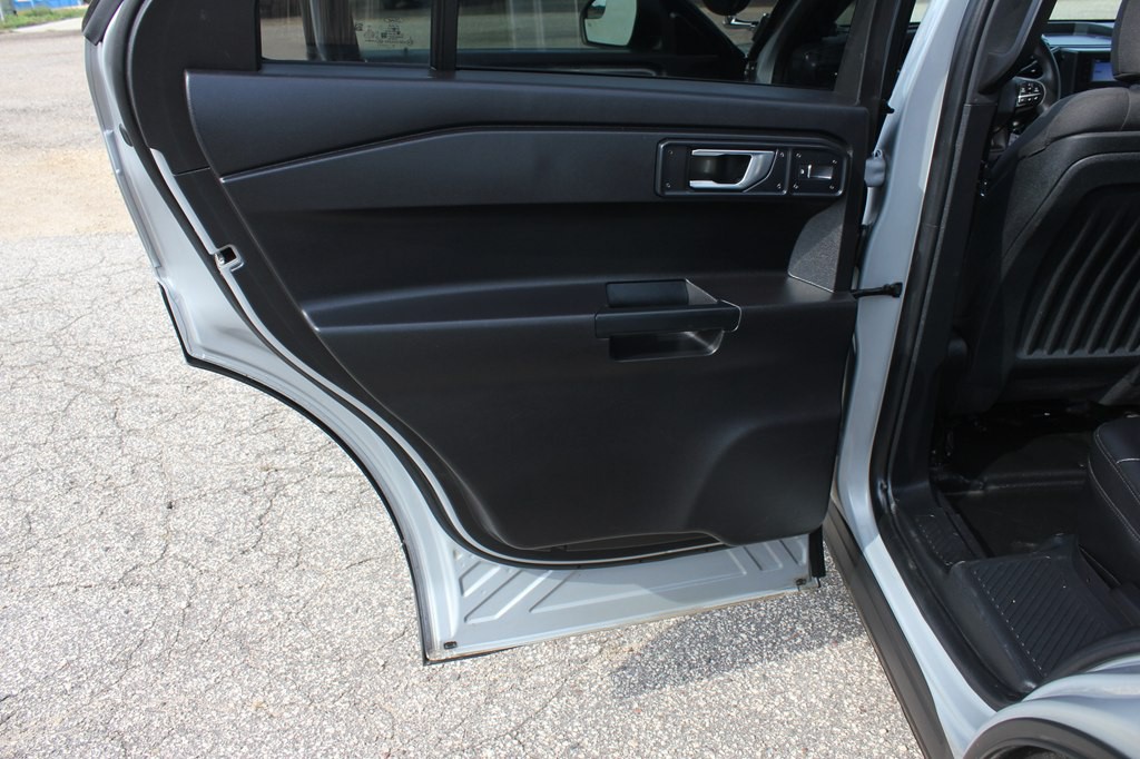 2020 Ford Explorer Image 38