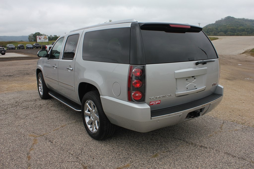 2014 GMC Yukon Image 16