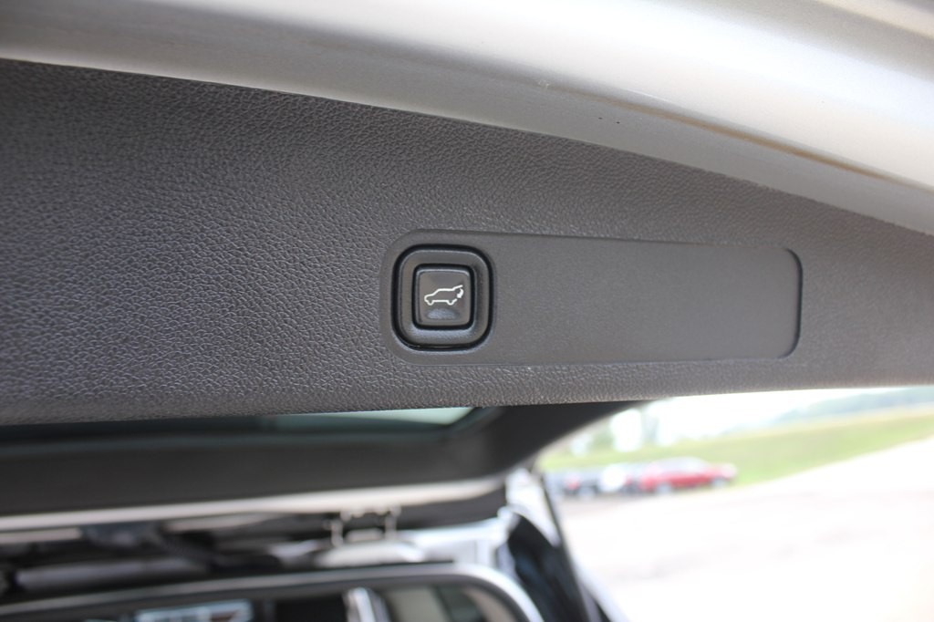 2014 GMC Yukon Image 48