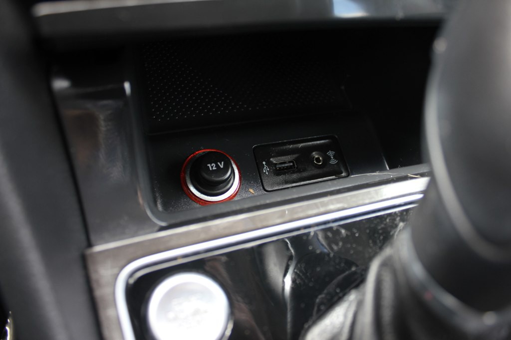 2016 Volkswagen Passat Image 20
