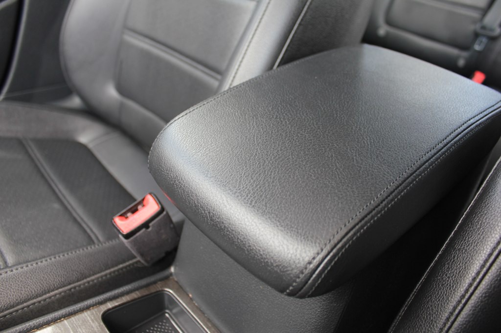 2016 Volkswagen Passat Image 23