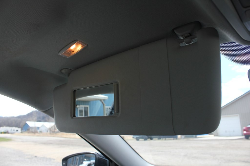 2016 Volkswagen Passat Image 27
