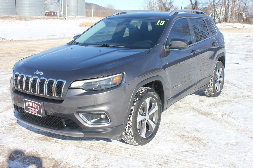 2019 Jeep Cherokee Image 2