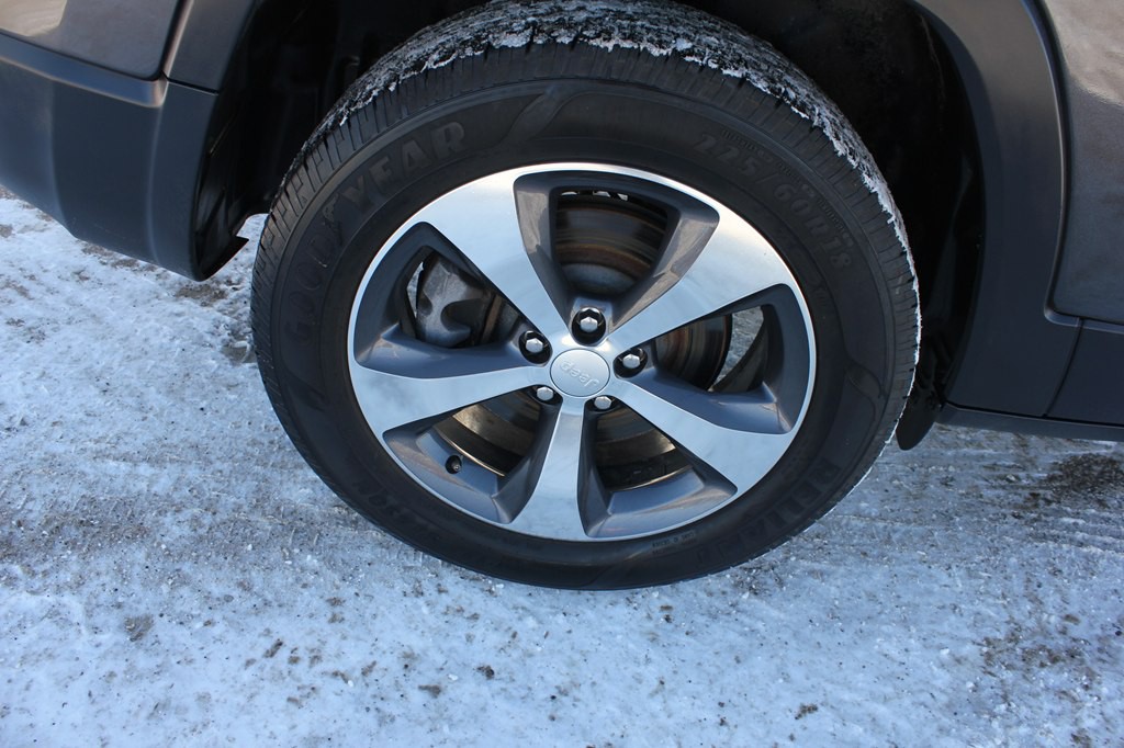 2019 Jeep Cherokee Image 54