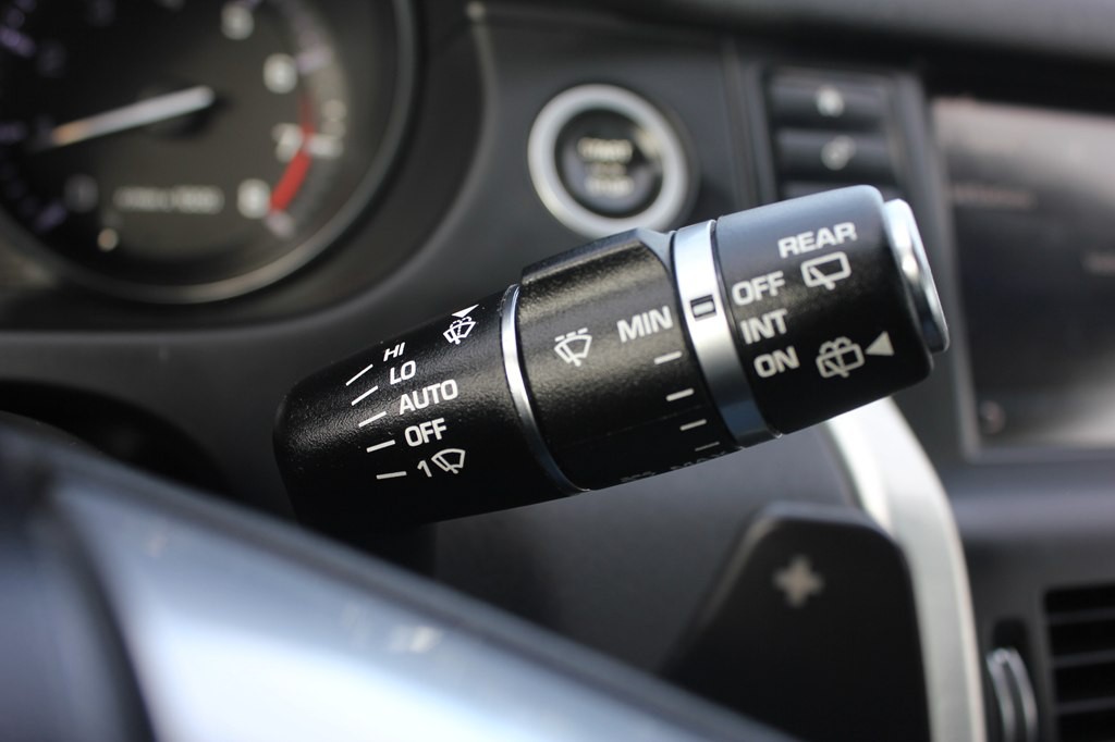 2016 Land Rover Discovery Sport Image 16