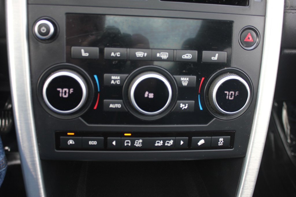 2016 Land Rover Discovery Sport Image 19