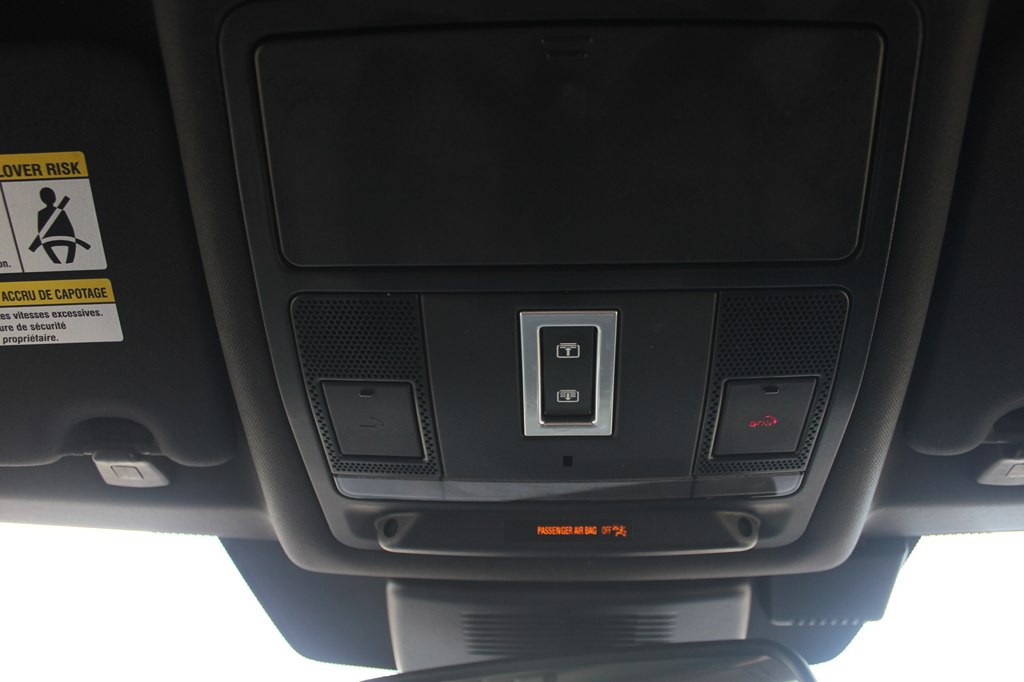 2016 Land Rover Discovery Sport Image 24