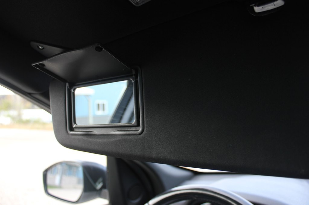 2016 Land Rover Discovery Sport Image 26