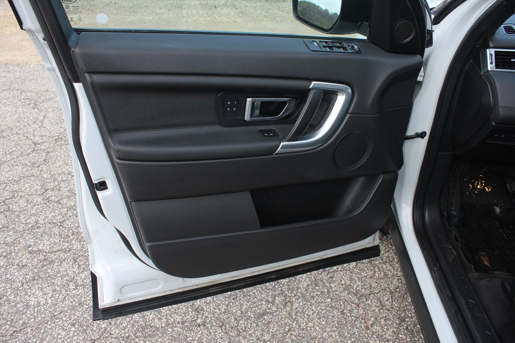 2016 Land Rover Discovery Sport Image 28