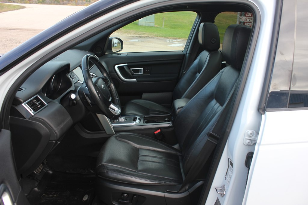 2016 Land Rover Discovery Sport Image 30