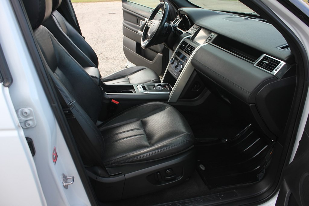 2016 Land Rover Discovery Sport Image 33