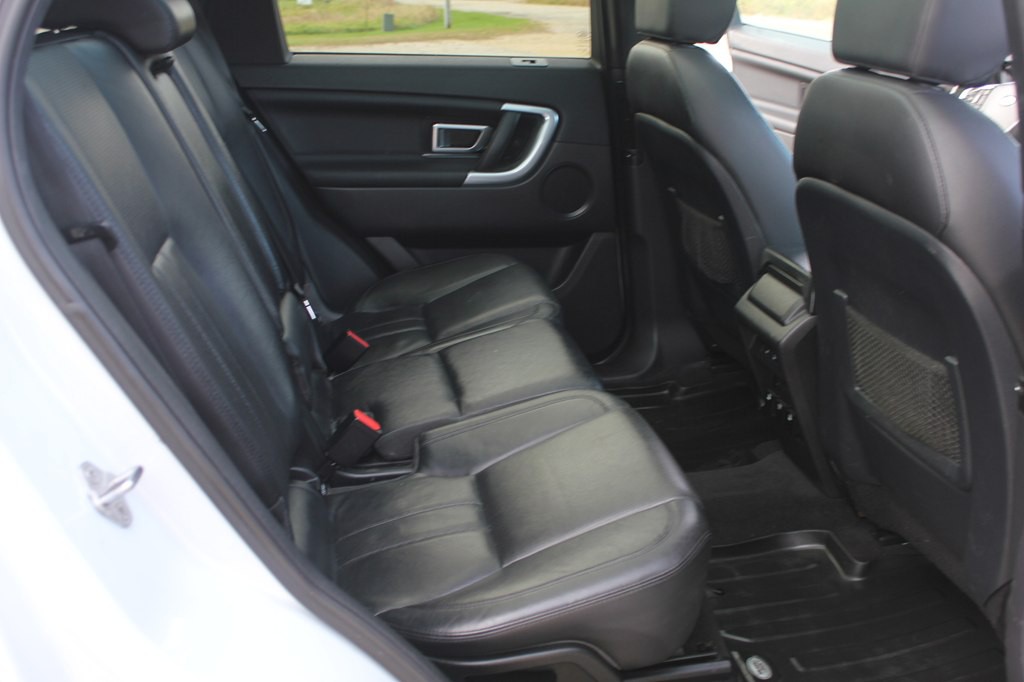 2016 Land Rover Discovery Sport Image 37