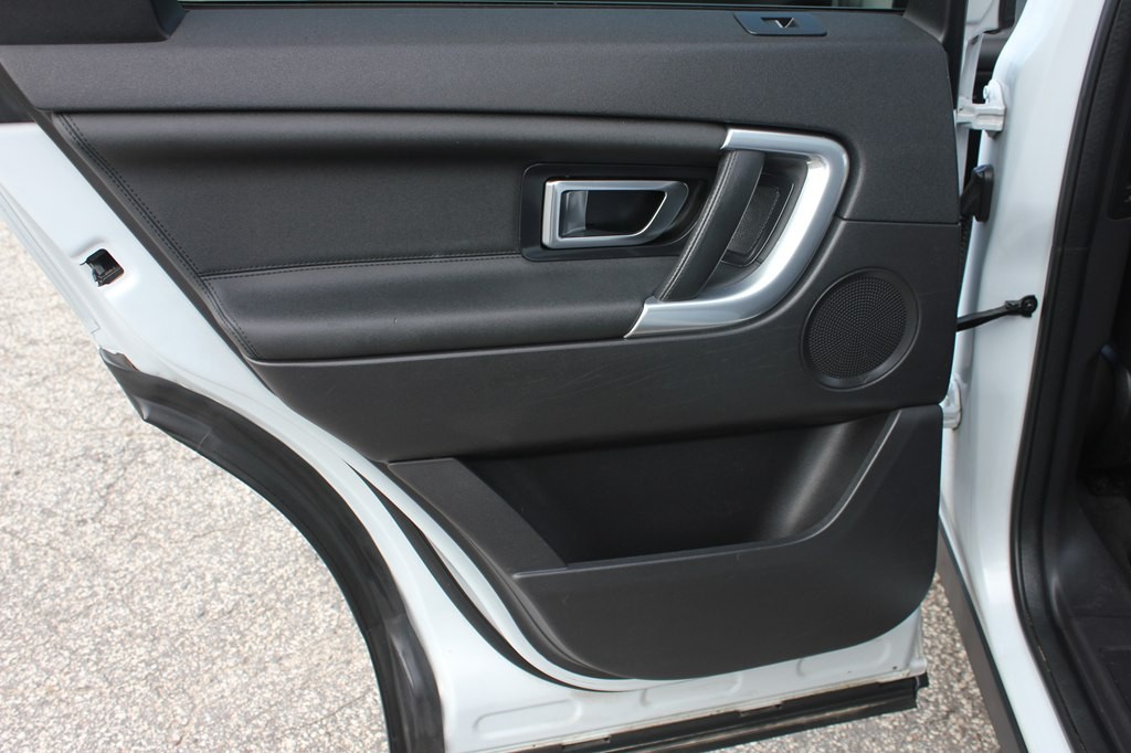 2016 Land Rover Discovery Sport Image 39