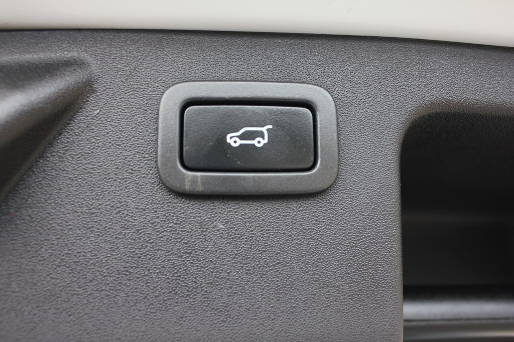2016 Land Rover Discovery Sport Image 46