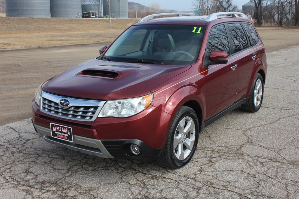 2011 Subaru Forester Image 2