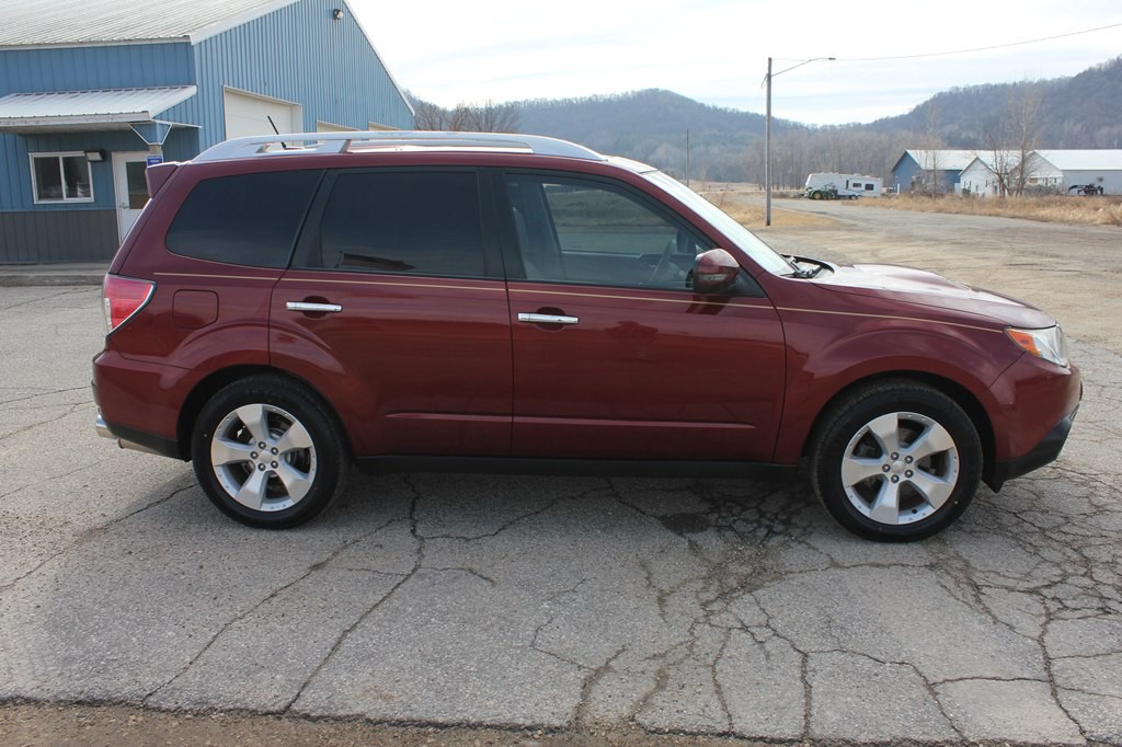 2011 Subaru Forester Image 5