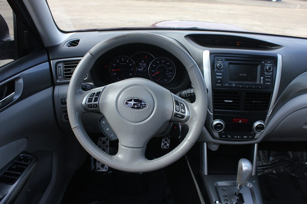 2011 Subaru Forester Image 10