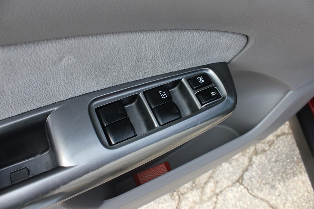 2011 Subaru Forester Image 29