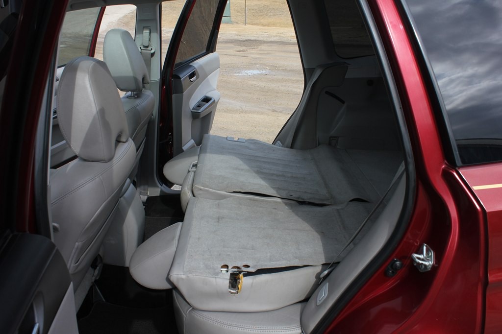 2011 Subaru Forester Image 40