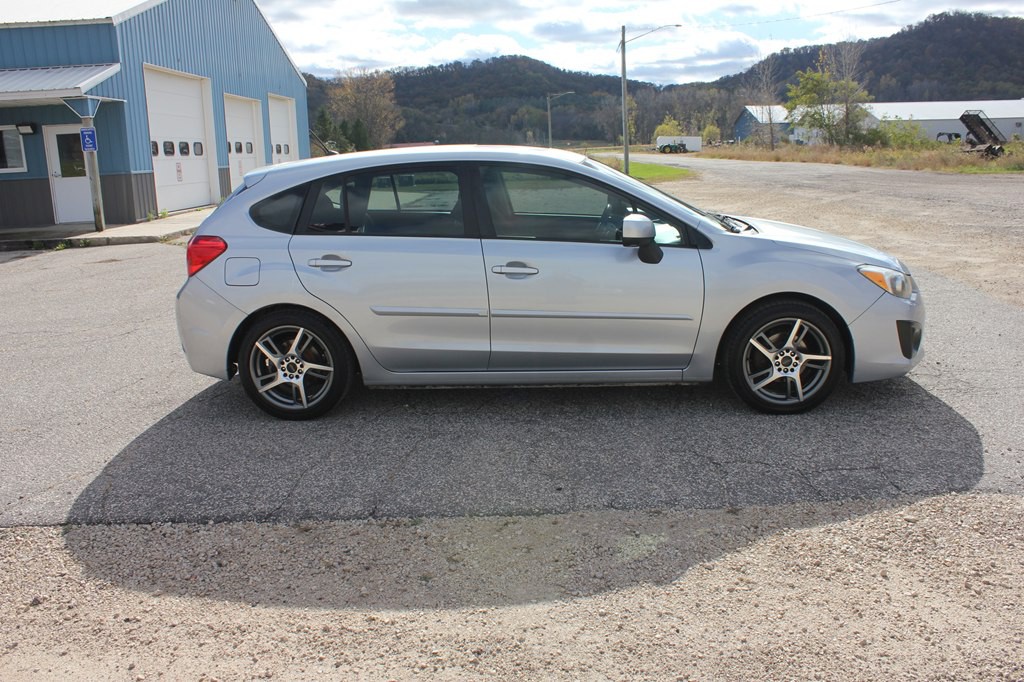 2013 Subaru Impreza Image 5